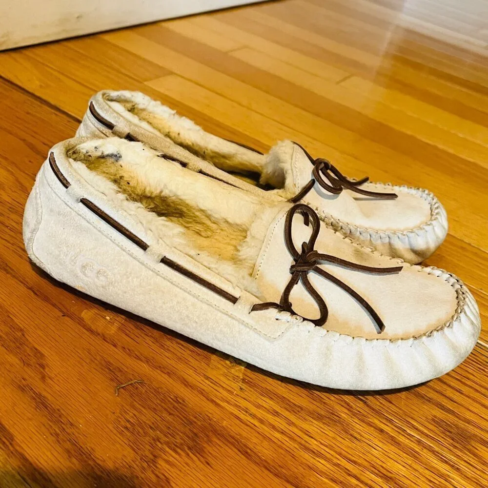 UGG slipper size